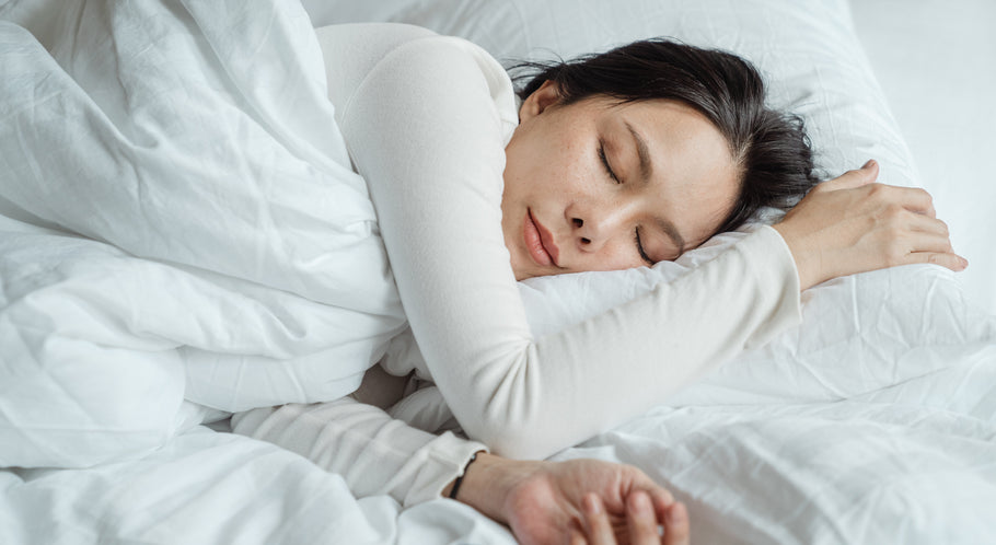 Boost Your Immune System For Free With These 7 Tips For a Better Sleep